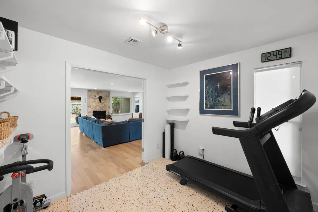 6569 Fair Valley Trail Austin TX 78749