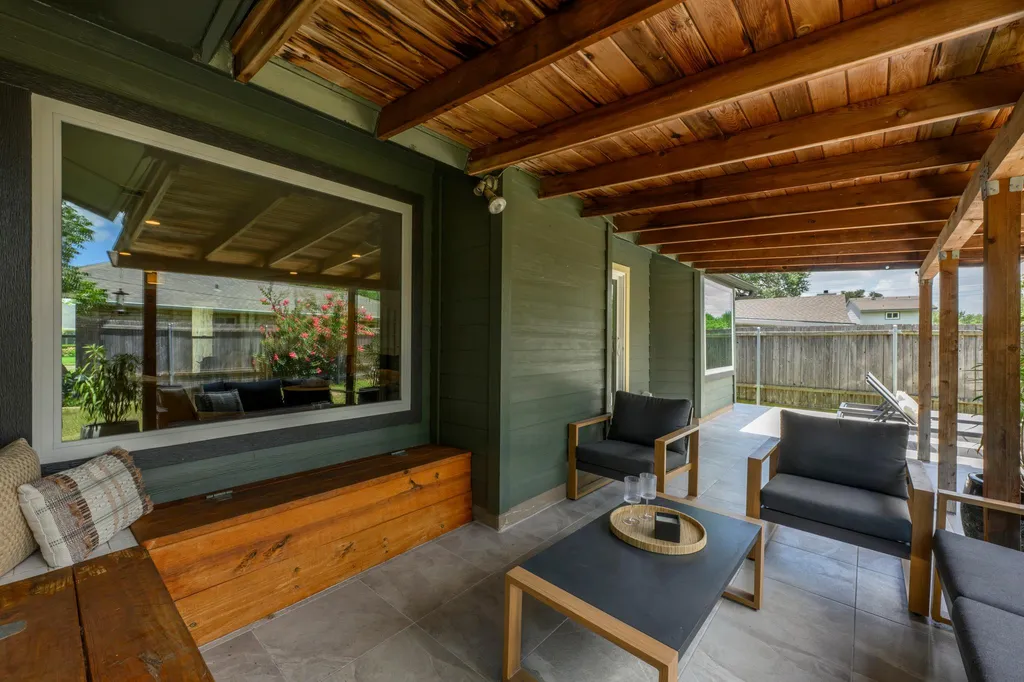 6569 Fair Valley Trail Austin TX 78749