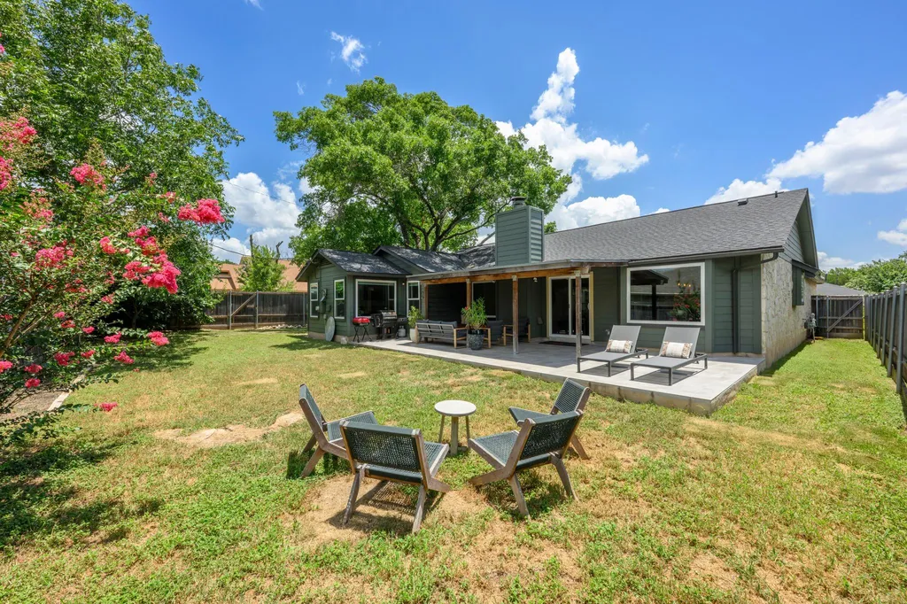 6569 Fair Valley Trail Austin TX 78749