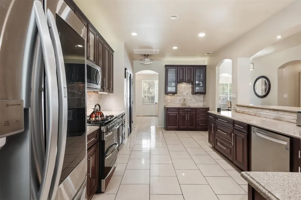 609 Portchester Castle Path Pflugerville TX 78660