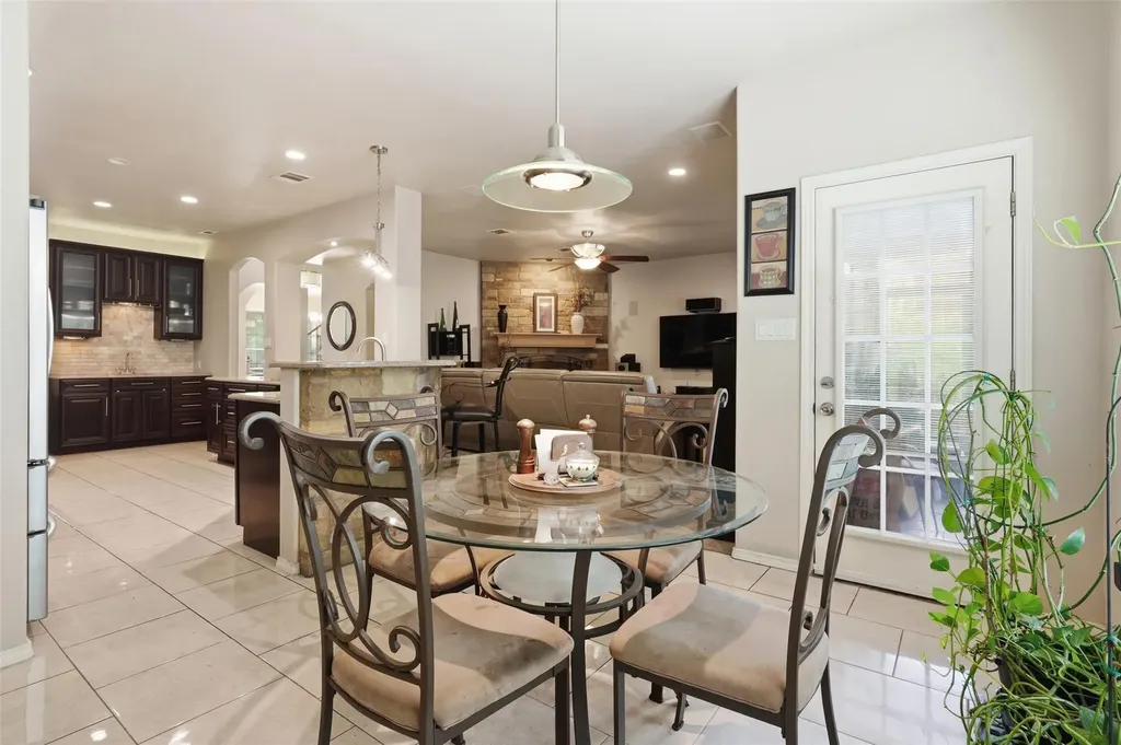 609 Portchester Castle Path Pflugerville TX 78660