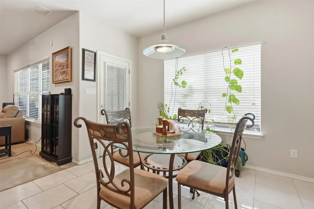 609 Portchester Castle Path Pflugerville TX 78660