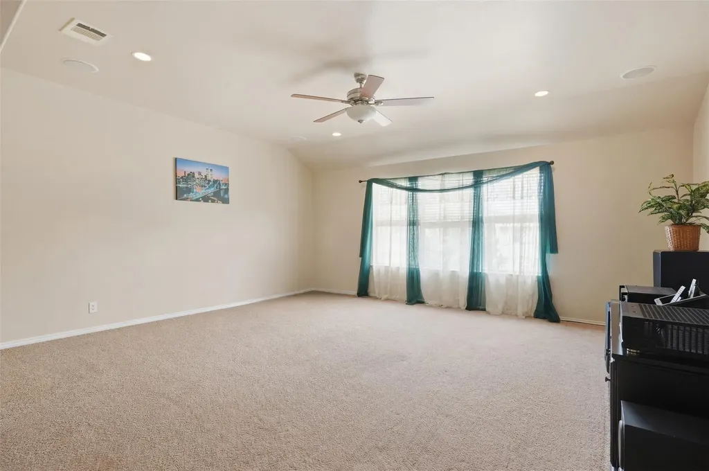 609 Portchester Castle Path Pflugerville TX 78660