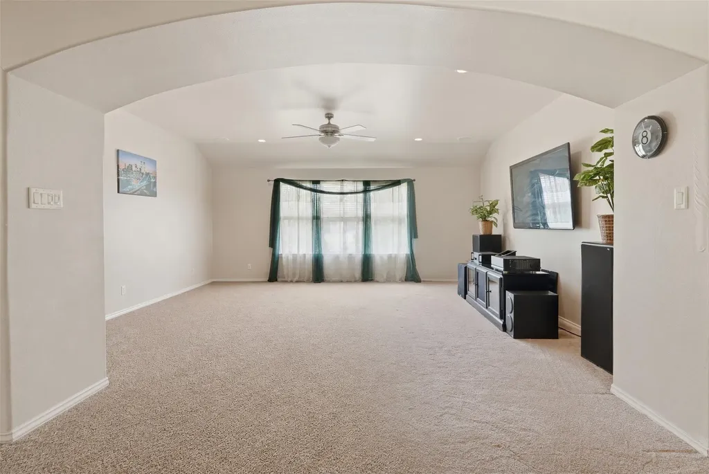 609 Portchester Castle Path Pflugerville TX 78660