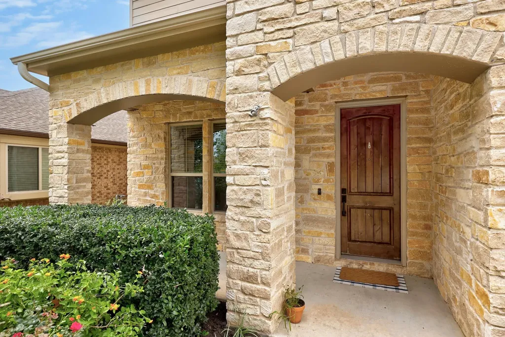 169 Summer Night Cove Buda TX 78610