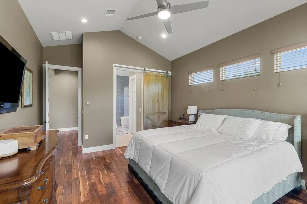 409 Dos Lagos Dripping Springs TX 78620