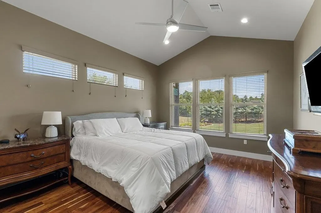 409 Dos Lagos Dripping Springs TX 78620