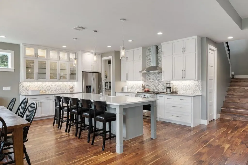 409 Dos Lagos Dripping Springs TX 78620