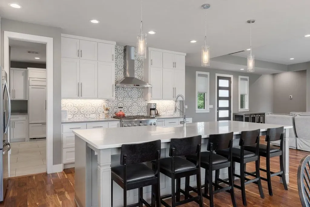 409 Dos Lagos Dripping Springs TX 78620