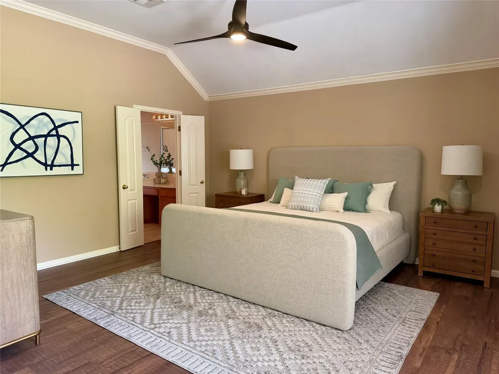 8024 Cobblestone Austin TX 78735