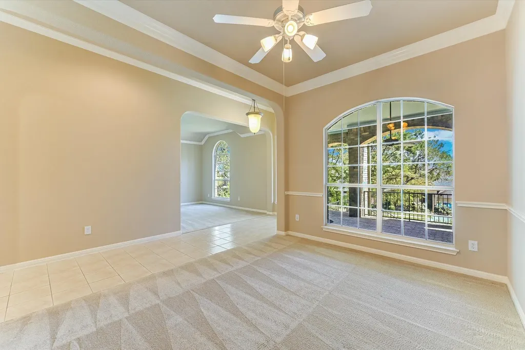8024 Cobblestone Austin TX 78735