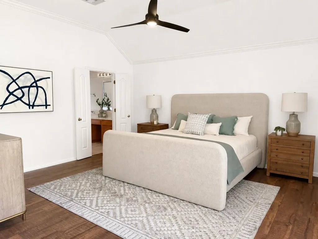 8024 Cobblestone Austin TX 78735