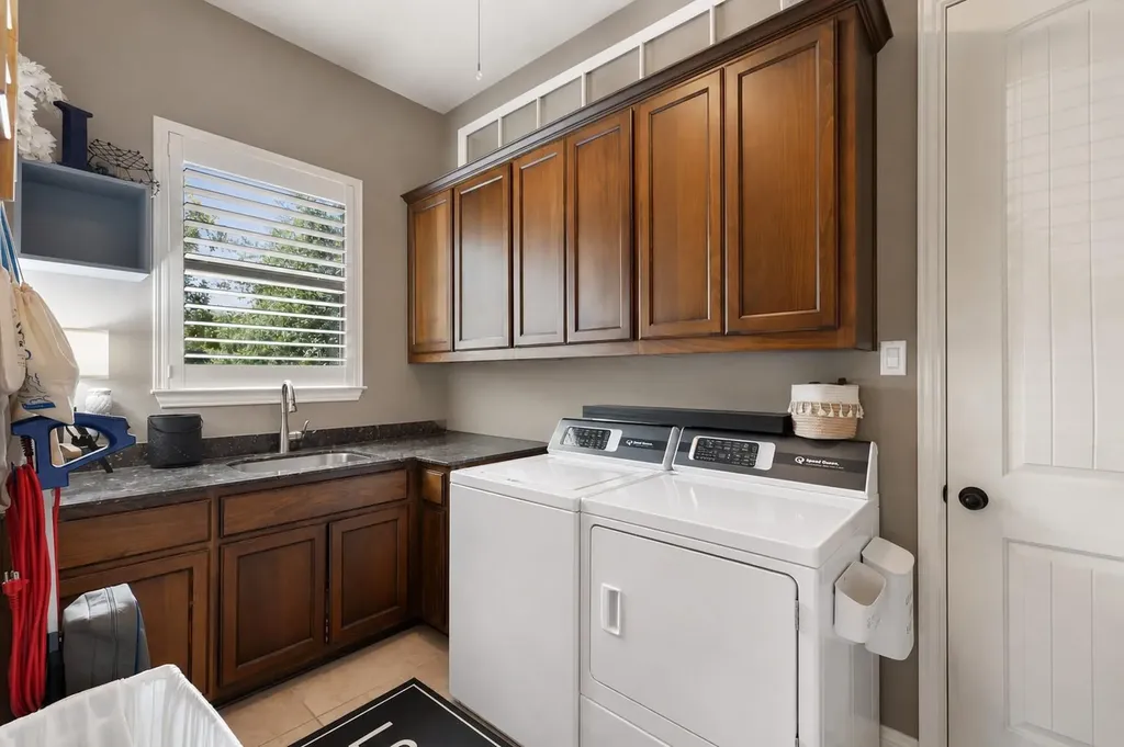 103 Maddy Way Austin TX 78738