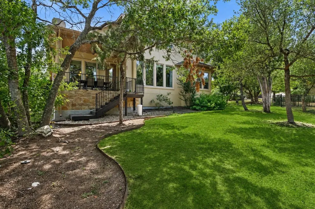103 Maddy Way Austin TX 78738
