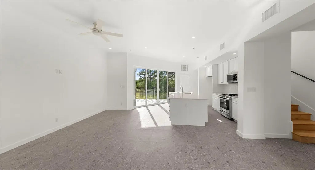 5912 Harold Court Austin TX 78721