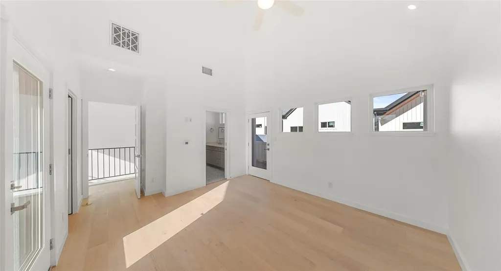 5912 Harold Court Austin TX 78721