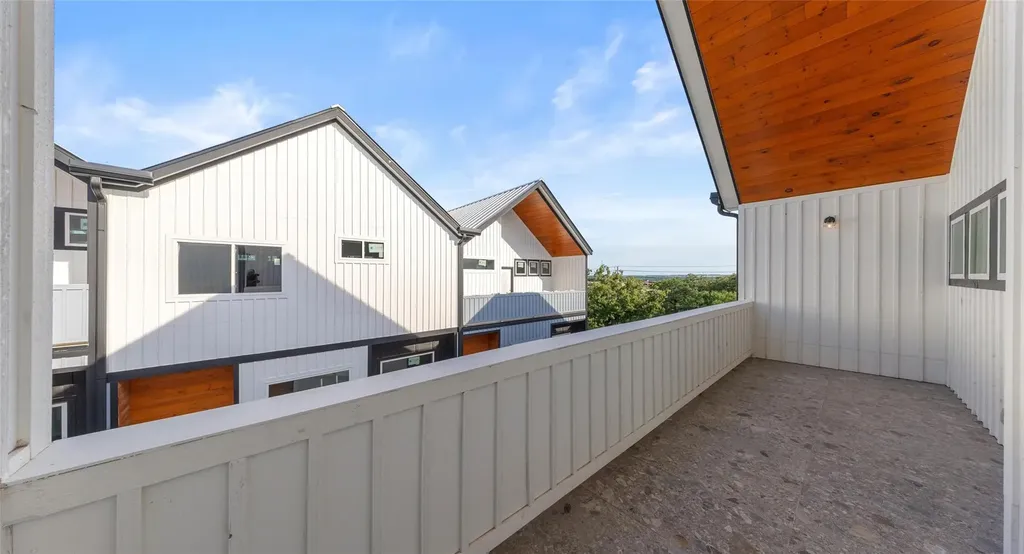 5912 Harold Court Austin TX 78721