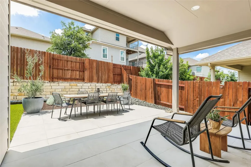 6517 Llano Stage Trail Austin TX 78738