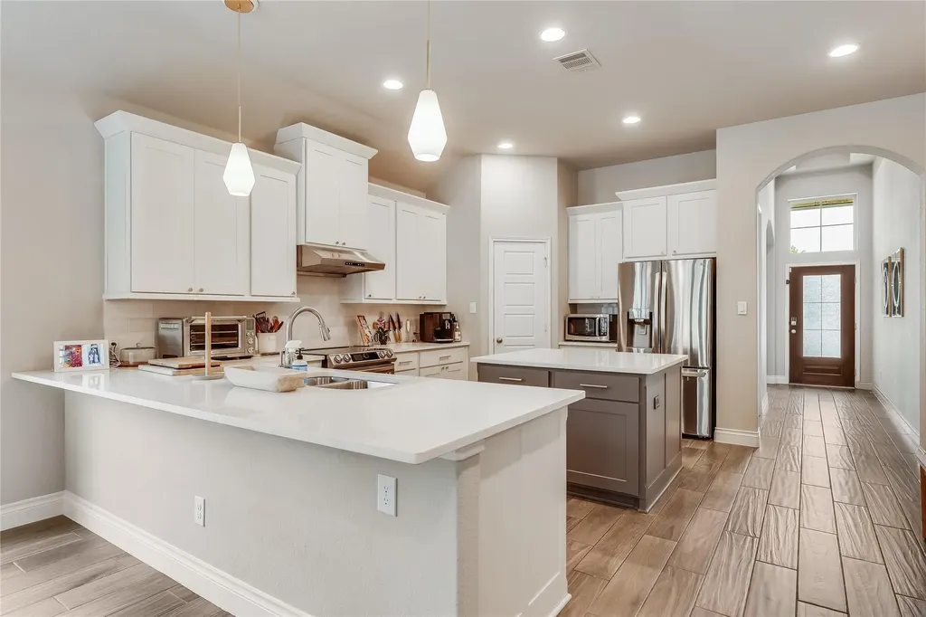 6517 Llano Stage Trail Austin TX 78738