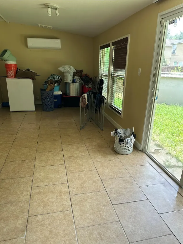 6913 Sabrina Drive Austin TX 78747