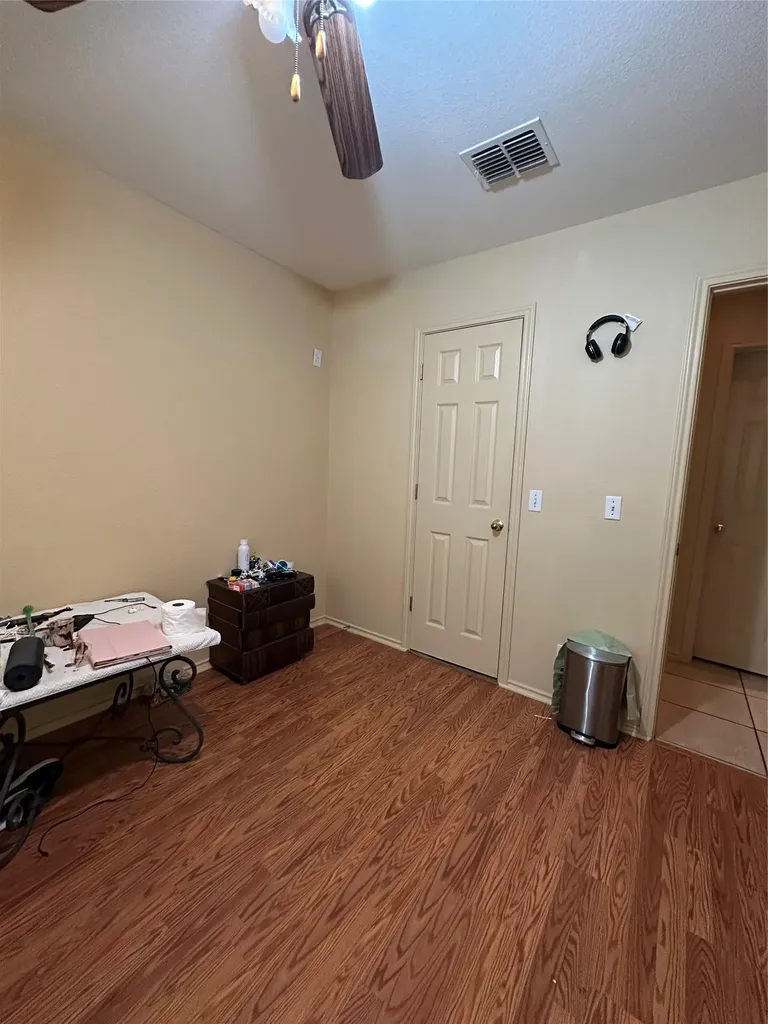 6913 Sabrina Drive Austin TX 78747