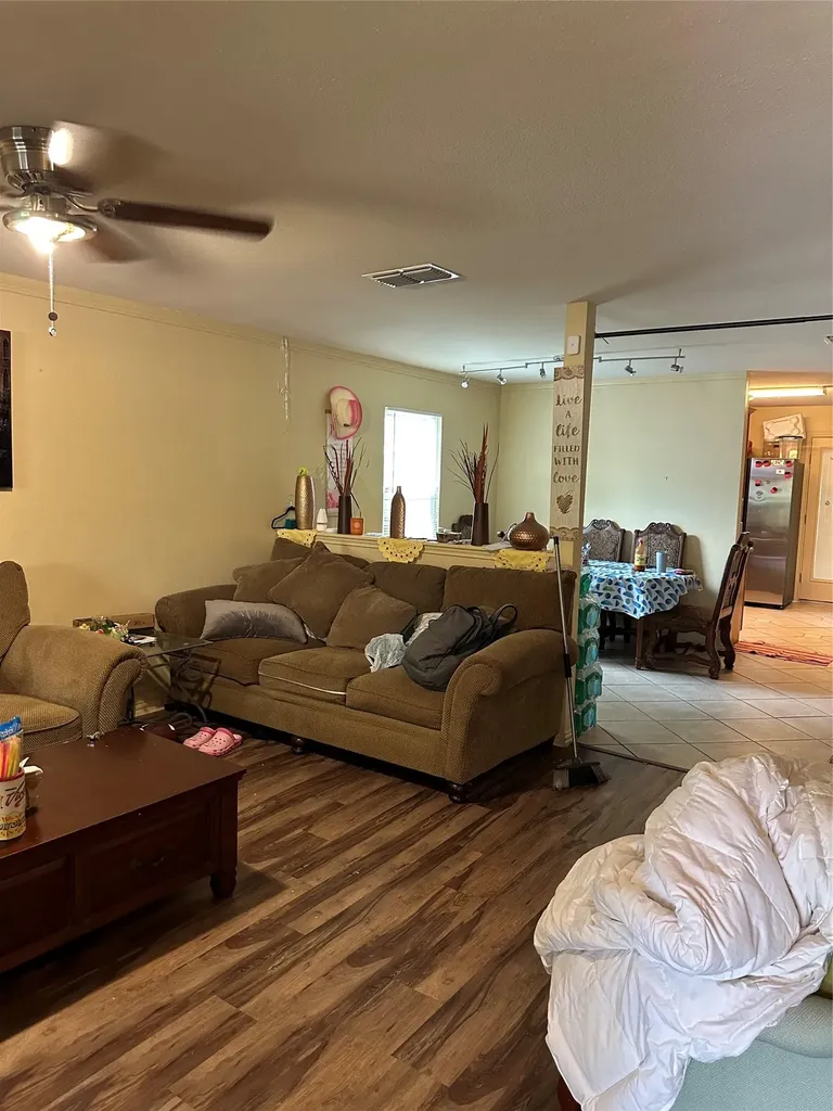 6913 Sabrina Drive Austin TX 78747