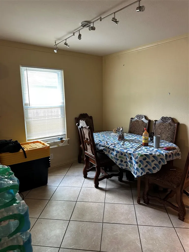 6913 Sabrina Drive Austin TX 78747