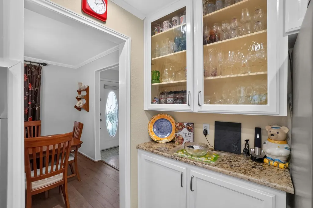 1622 Twin Island Drive Lockhart TX 78644