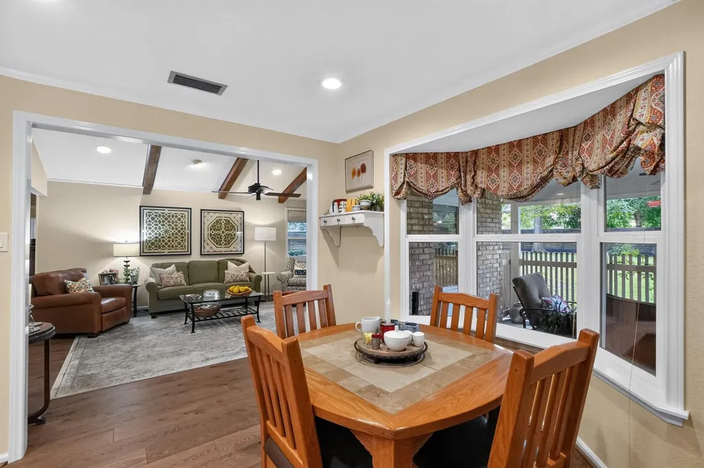 1622 Twin Island Drive Lockhart TX 78644
