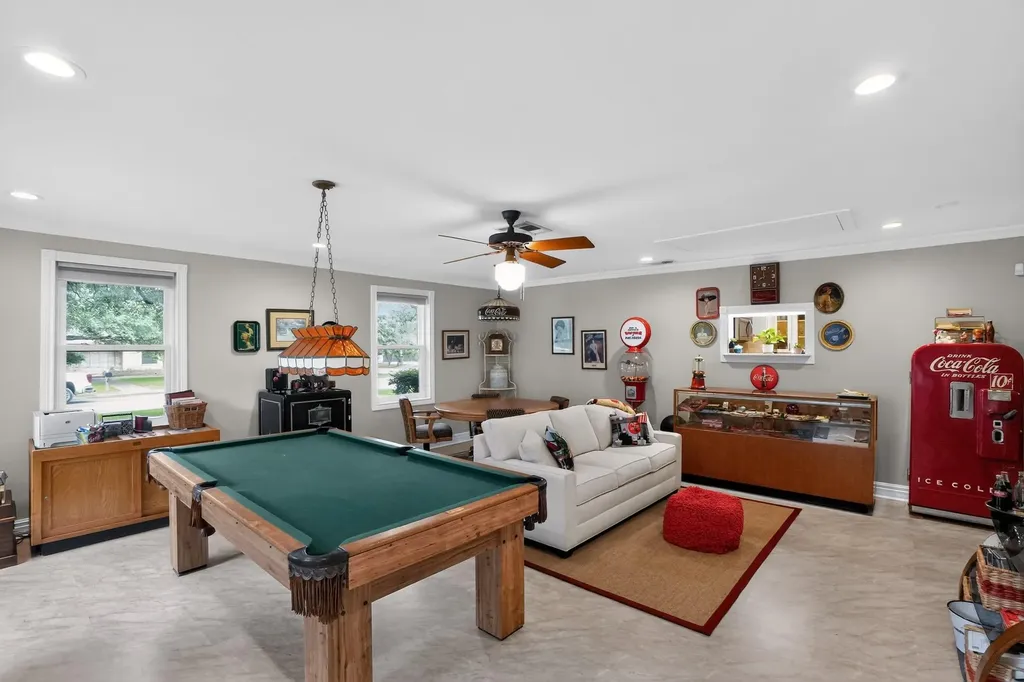1622 Twin Island Drive Lockhart TX 78644