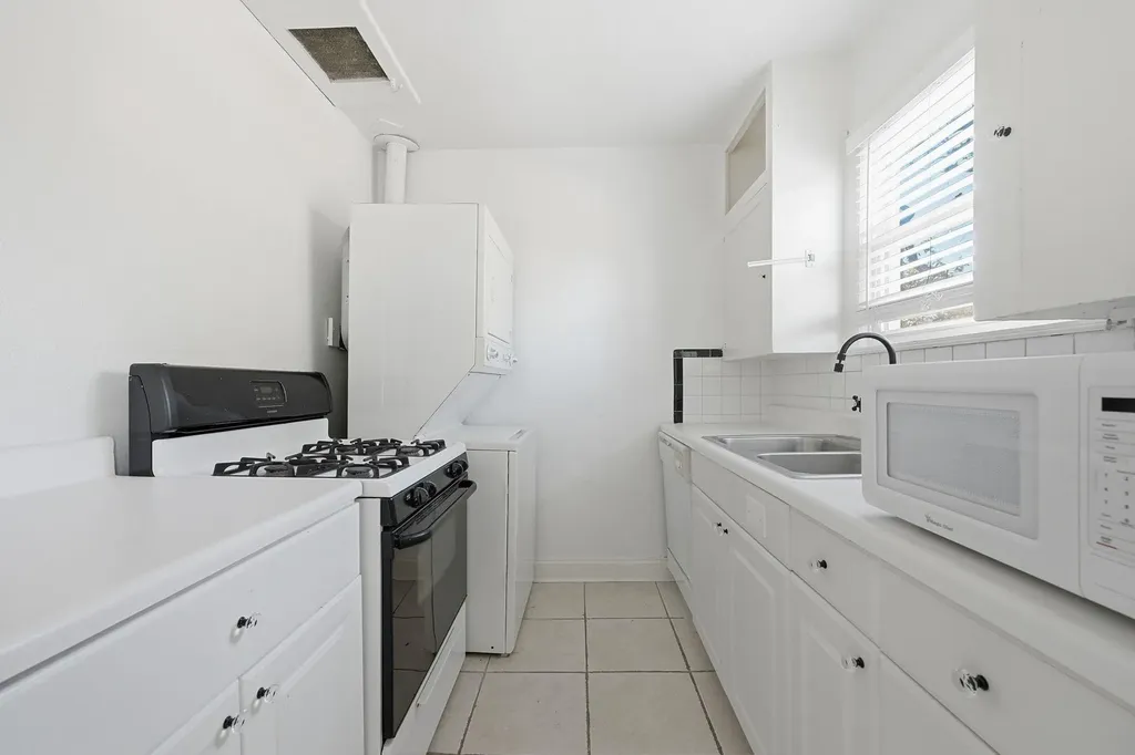 2413 Enfield Road Austin TX 78703