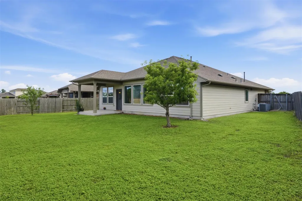 276 Gunnison Way Kyle TX 78640