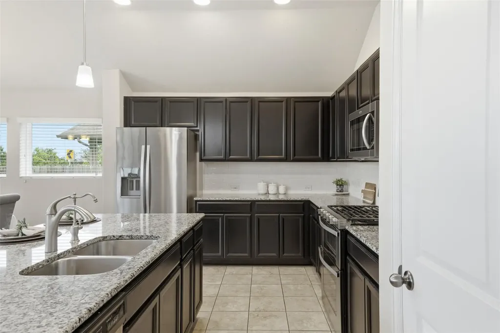 276 Gunnison Way Kyle TX 78640