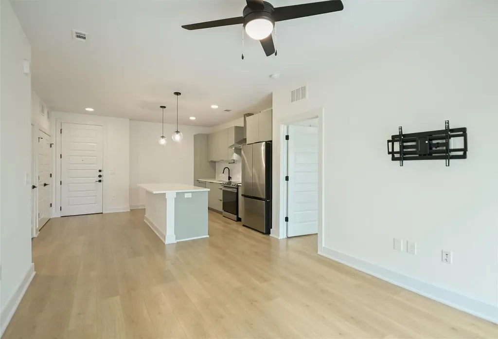 2500 Longview Street Austin TX 78705