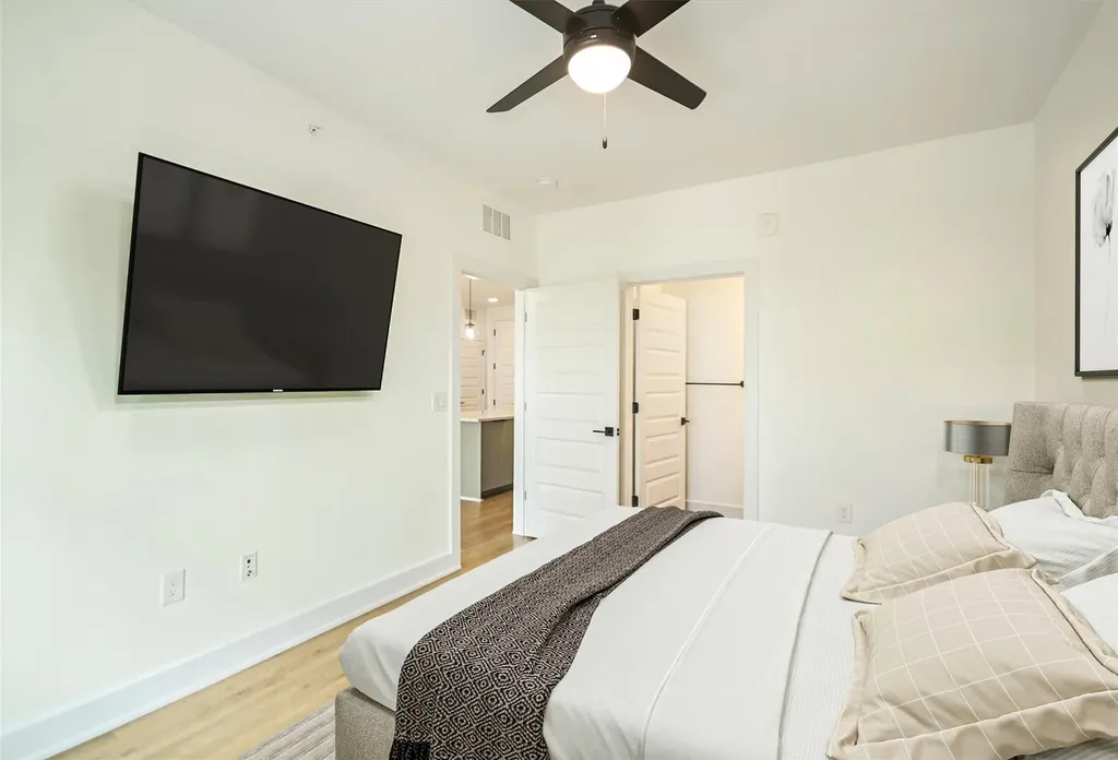 2500 Longview Street Austin TX 78705