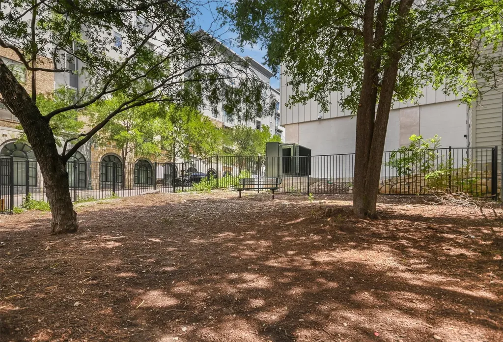 2500 Longview Street Austin TX 78705