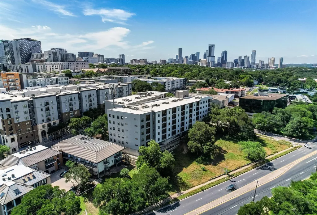 2500 Longview Street Austin TX 78705