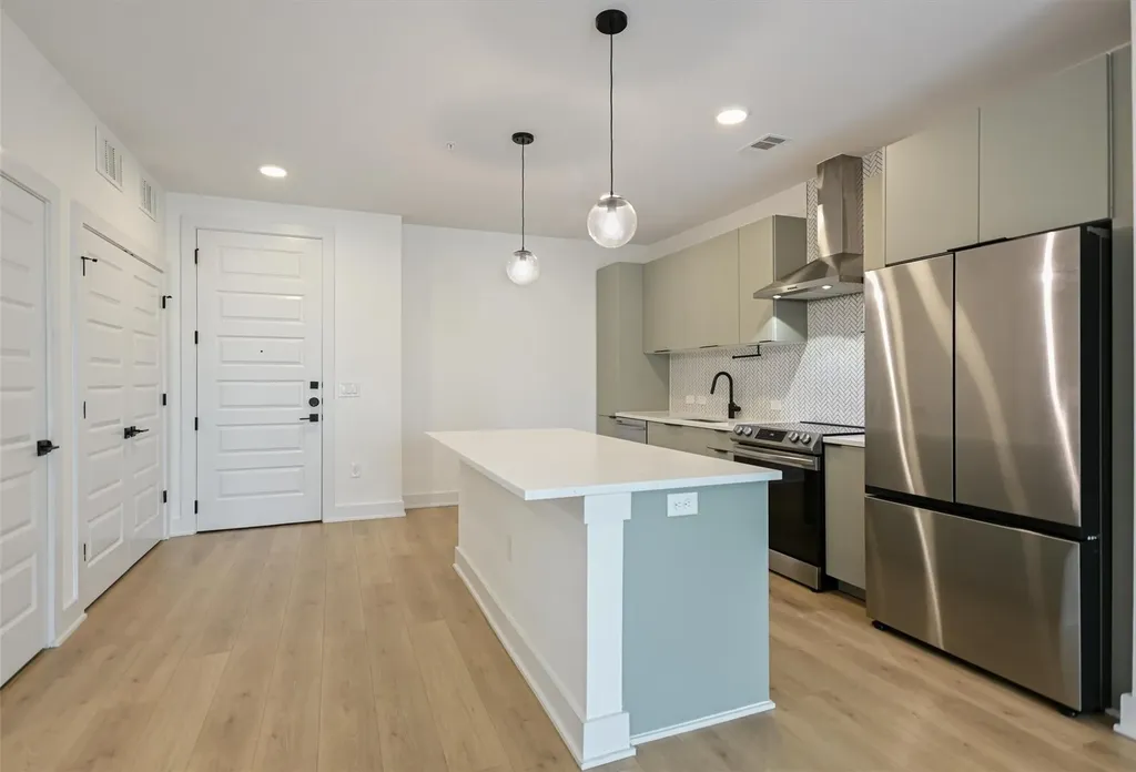 2500 Longview Street Austin TX 78705