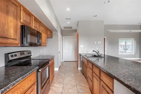 1607 Clubhouse Hill Drive Spicewood TX 78669