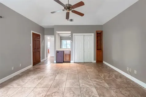 1607 Clubhouse Hill Drive Spicewood TX 78669