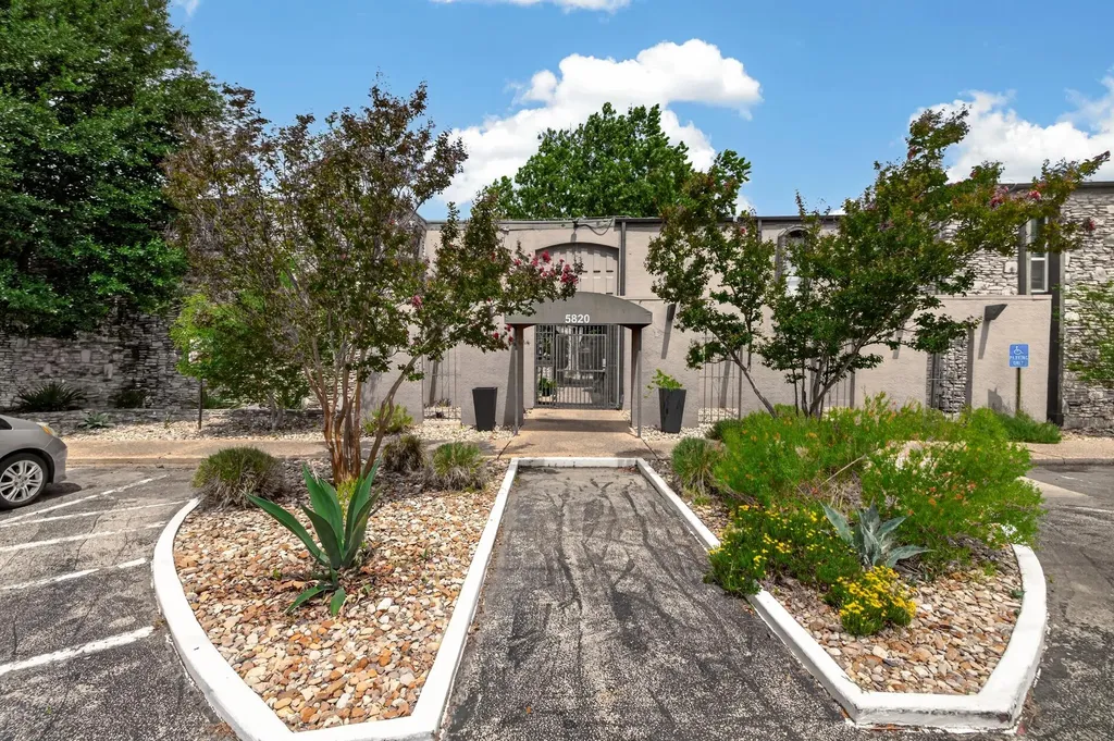 5820 Berkman Drive Austin TX 78723