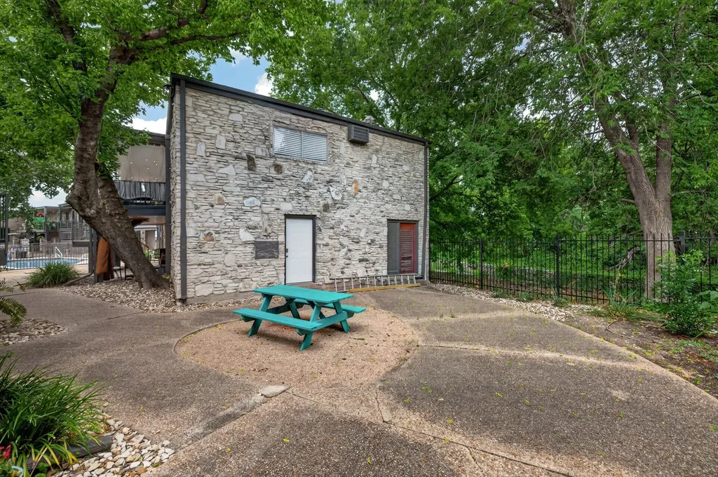 5820 Berkman Drive Austin TX 78723