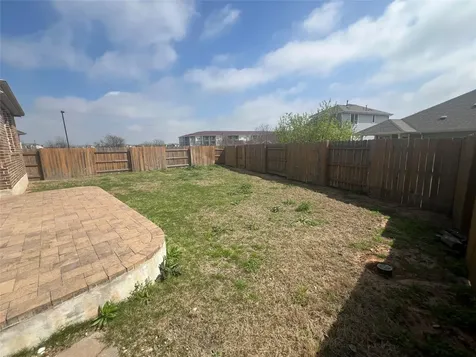 7009 Sienna Rouge Path Austin TX 78744