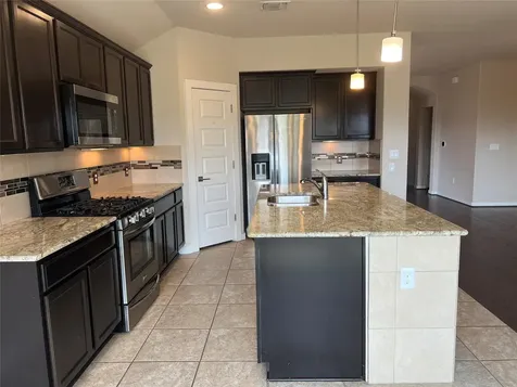 7009 Sienna Rouge Path Austin TX 78744