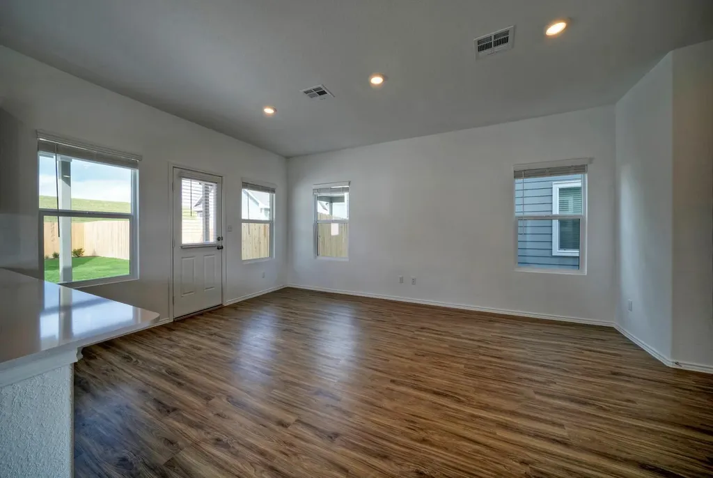 1317 Linwood Street Leander TX 78641