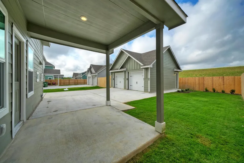 1317 Linwood Street Leander TX 78641