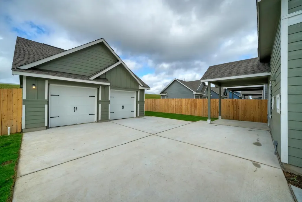 1317 Linwood Street Leander TX 78641