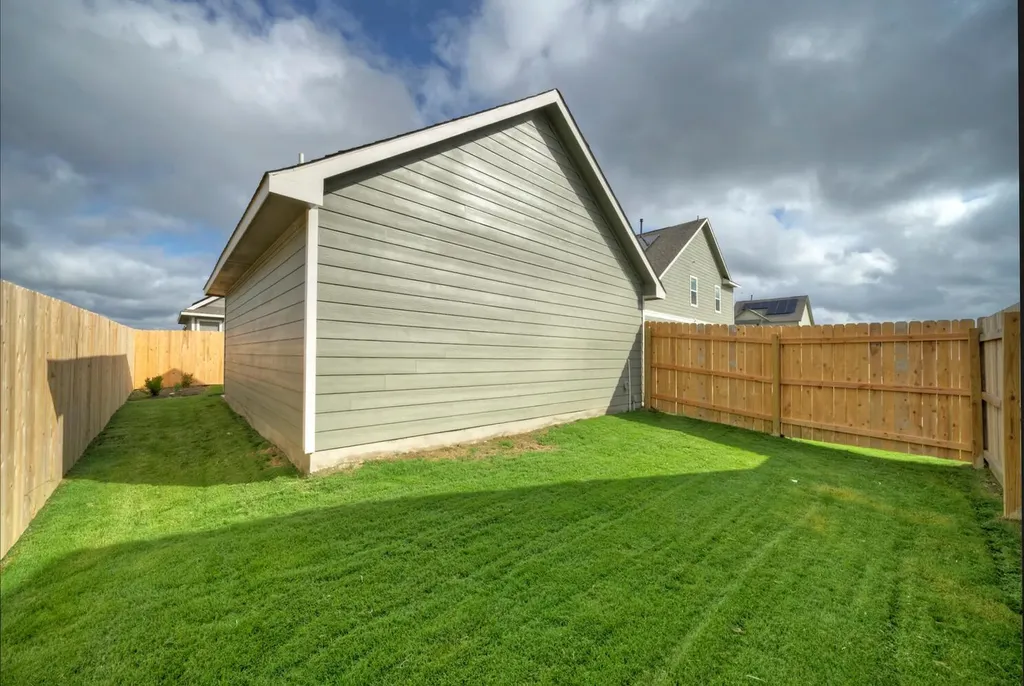 1317 Linwood Street Leander TX 78641