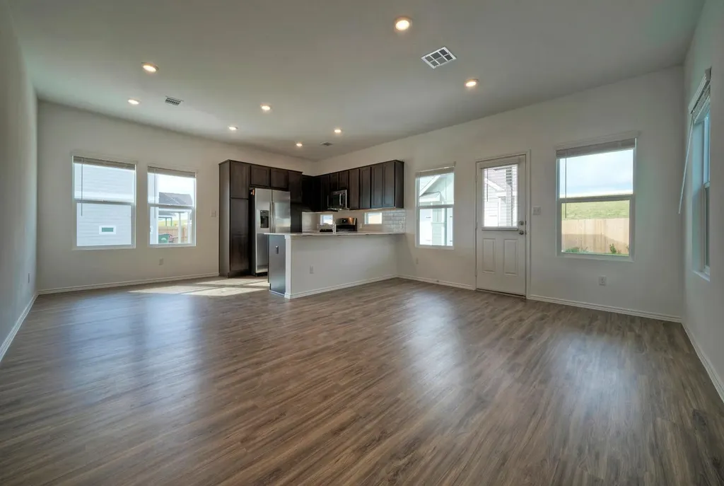 1317 Linwood Street Leander TX 78641