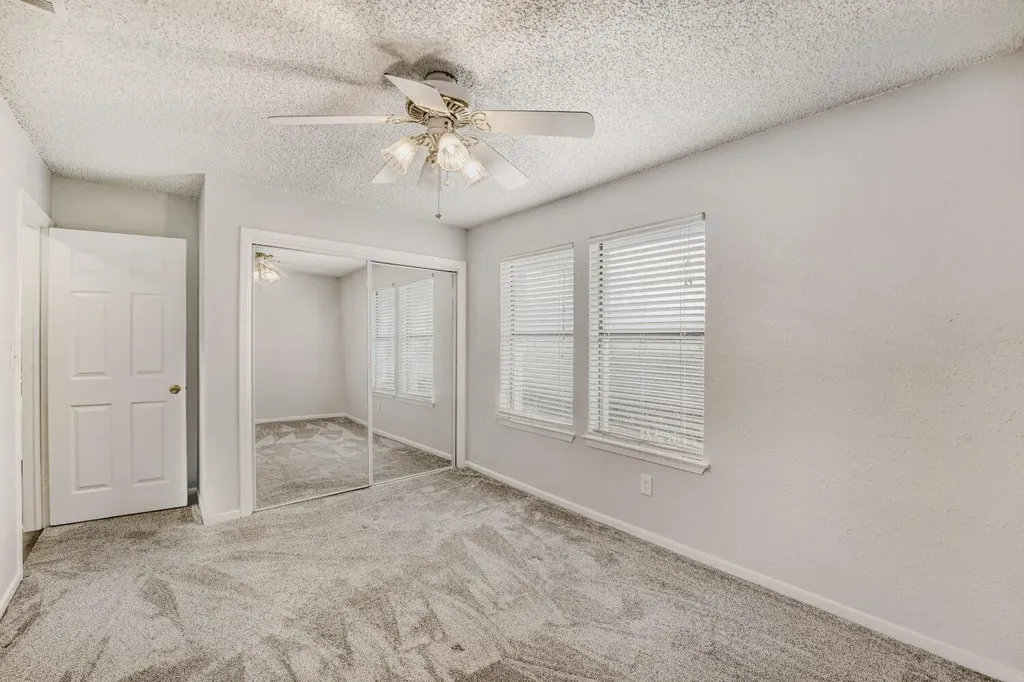 3902 Hillside Drive Round Rock TX 78681